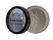 Ben Nye Lumiere Luxe Powder