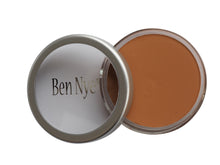 Ben Nye Matte HD Foundation