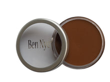 Ben Nye Matte HD Foundation