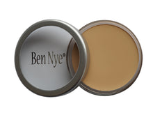 Ben Nye Matte HD Foundation